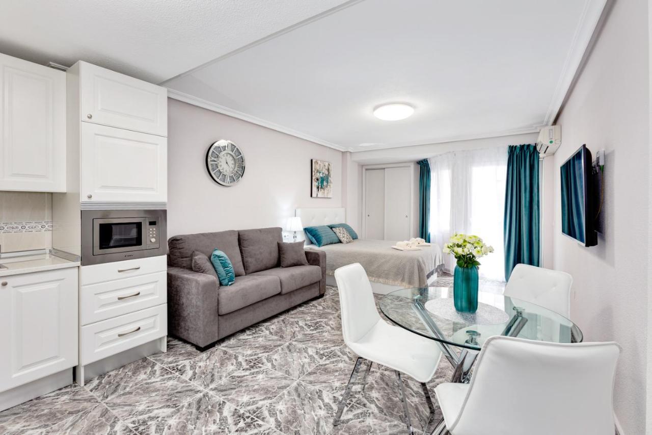 Estudio Lucia Apartment Torrevieja Exterior photo